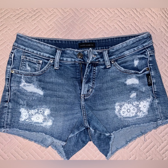 Silver Jeans Co. Boyfriend Short with Lacing detail - Picture 1 of 4